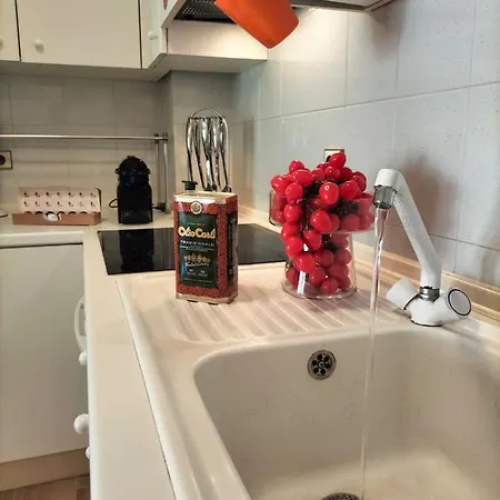 A Due Passi Dal Mare Apartment *